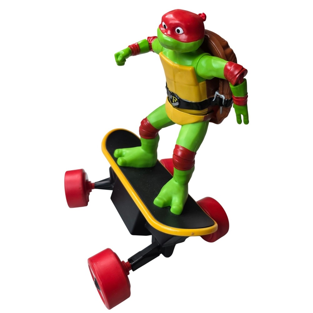 TMNT Raphael RC Skateboard Toy Funrise 71039 Viacom 2023 Mutant Mayhem Raphae G1